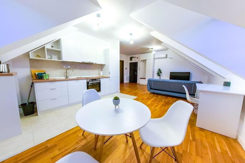 Bucharest Central D Apartment מראה חיצוני תמונה